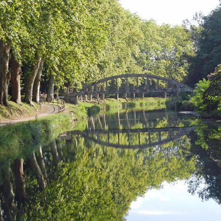 Les Chambres Du Canal Castets-en-Dorthe Buitenkant foto